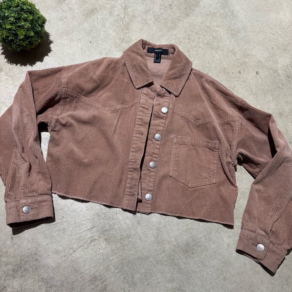 Forever 21 Mauve Corduroy Cropped Jacket Size S Raw Hem‎ Fall Casual Festival